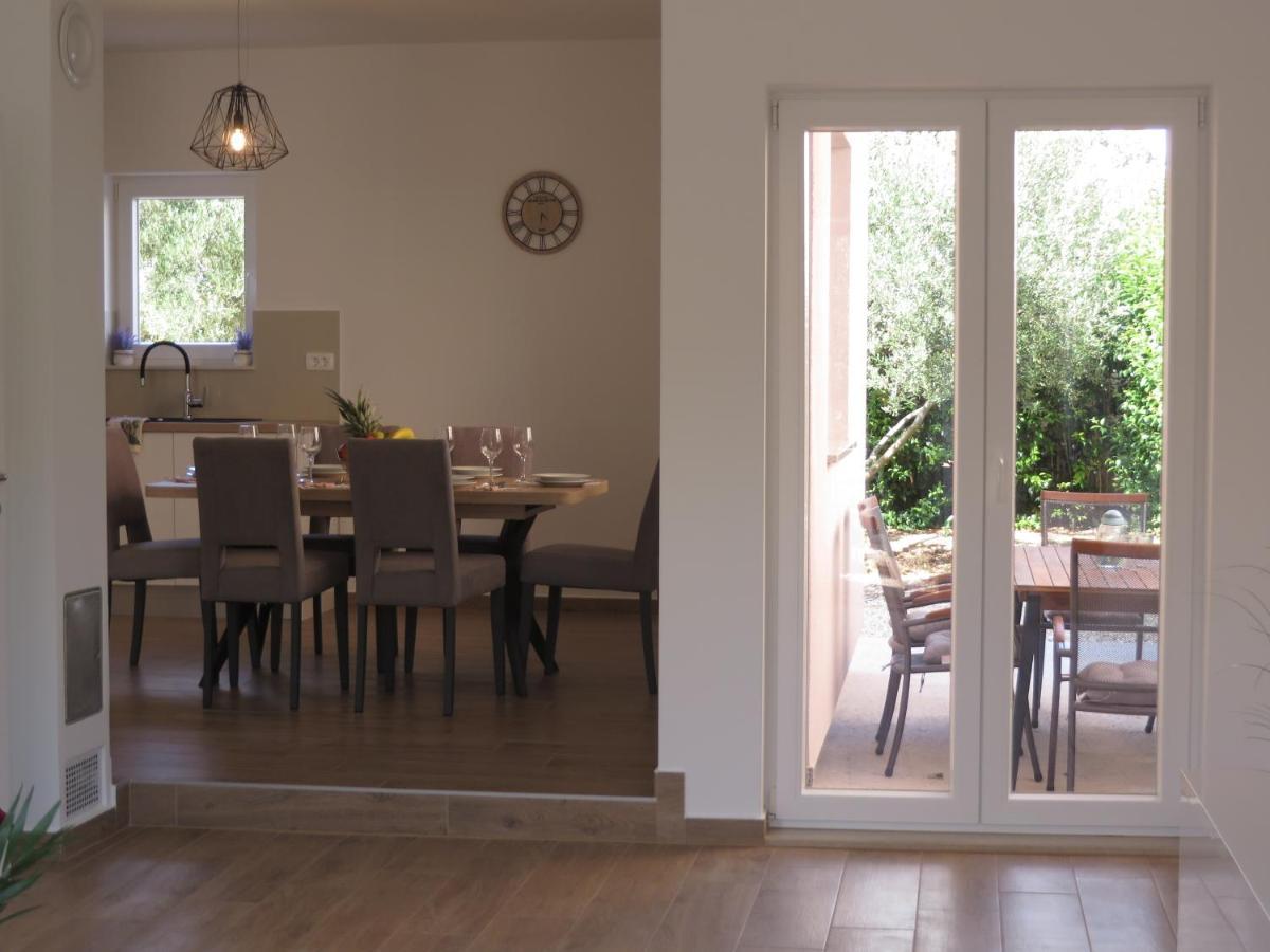 M&L Holliday Home Biograd Na Moru Exteriér fotografie