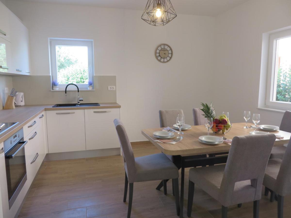 M&L Holliday Home Biograd Na Moru Exteriér fotografie